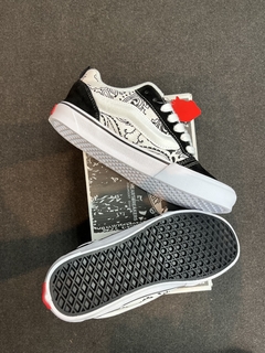 STOCK - Vans Knu Skool VLT LX 'Bandana Black' x The Heartbreakers - Goodex