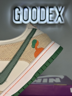 STOCK - Nike Dunk Low SB x Jarritos en internet