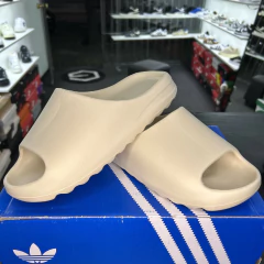 Yeezy Slides - Goodex