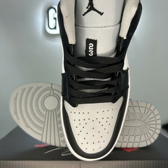 STOCK - Air Jordan 1 Low 'Light Smoke Grey' - Goodex