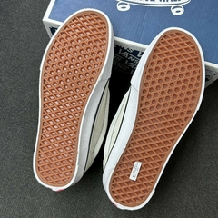 Imagen de STOCK - Vans Knu Skool VLT LX "Marshmallow"