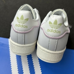 STOCK - Adidas Superstar (WMNS) en internet