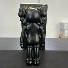 KAWS "FIVE YEARS LATER" - comprar online