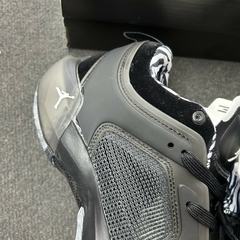 Imagen de Jordan 37 LOW
