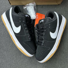 STOCK - Nike SB Dunk Low "Black Gum" en internet