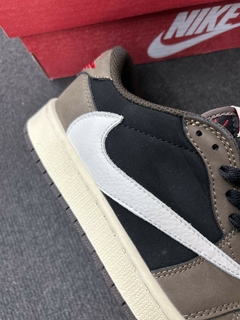 STOCK - Air Jordan 1 Low 'Mocha' x Travis Scott - tienda online