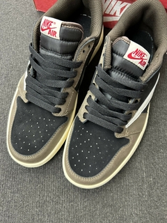 STOCK - Air Jordan 1 Low 'Mocha' x Travis Scott - Goodex
