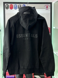 Hoodie Essentials en internet