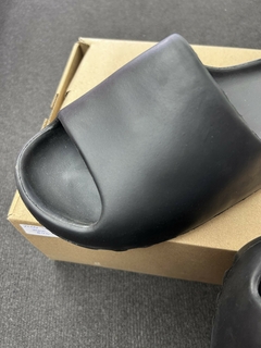 Imagen de STOCK - Adidas Yeezy Slides "Onix"