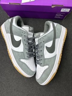 STOCK - Nike Dunk Low 'Smoke Grey Gum' en internet
