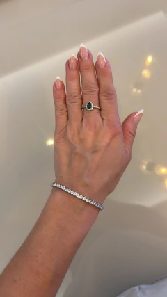 Anel solitário Esmeralda ( TAM 17) na internet