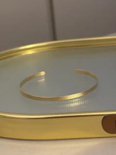 Bracelete liso Antônia Slin/ b. ouro na internet