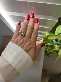 Anel torcido Sofia / regulável - Ella Semijoias e Acessórios de Luxo