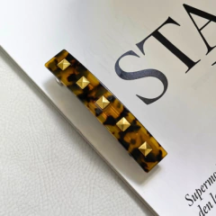 Presilha acetato spikes (tartaruga) na internet