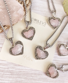 Collar corazón CUARZO ROSA CON PIRITA - Amor y Abundancia - comprar online