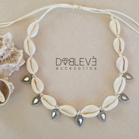 Gargantilla BUZIOS y hojitas - comprar online