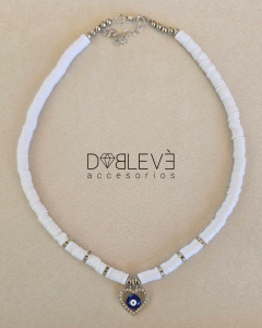 Gargantilla corazón con ojo protector plateado en internet