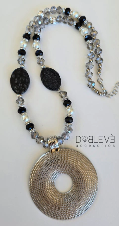 Collar medallón con piedras naturales - comprar online