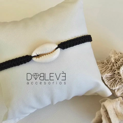 Imagen de Tobillera buzio y macramé