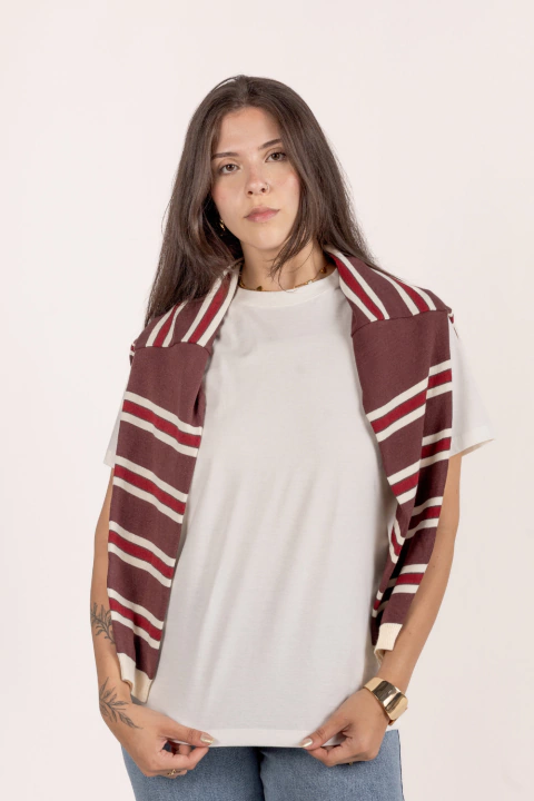 T-Shirts Essential Off Wite - comprar online