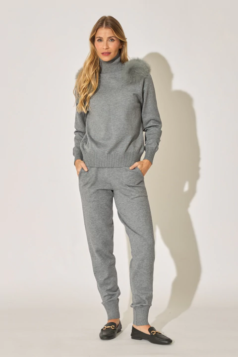 Conjunto em Moletom com Aplicação Pele Ombros Cores - comprar online