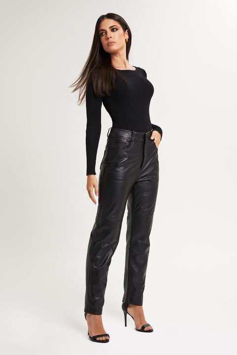 Calça Reta em Couro - Pronta Entrega