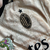 NOVA CAMISA MILAN x PLEASURES (CREME) - Pedrin: personalizações exclusivas