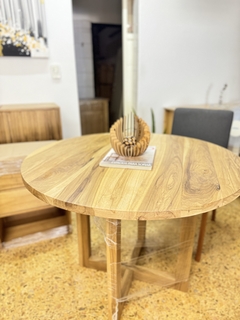 Mesa de comedor Petiribi - comprar online
