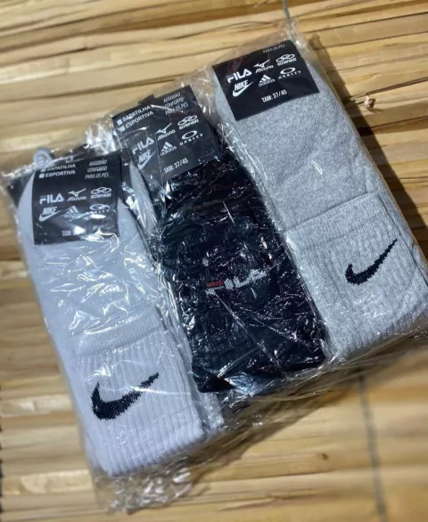 Pacote de Meia Cano Médio Premium (12 pares)