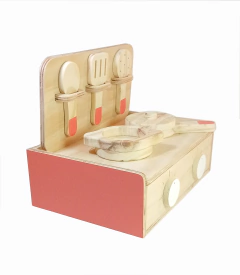 Mini cocina con accesorios - Tienda Ludus- Juguetes de madera