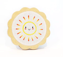 Cuadro bordado sol
