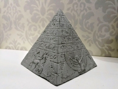 Molde de Silicone Pirâmide para concreto, gesso ou resina