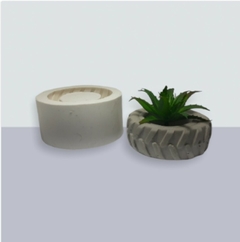 Molde De Silicone Para Vaso Pneu P Ref 736