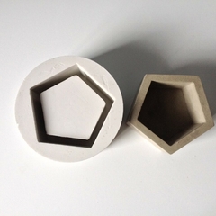 Molde de Silicone para Vaso Prisma Pentagonal REF 532 na internet