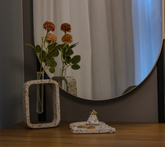 Vaso Retangular Vazado em Granilite - ConcretAM - Design e funcionalidade