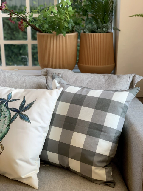 Almofada xadrez verde oliva - comprar online