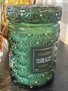 Vela pote vidro 100h Noble Fir Garland - comprar online