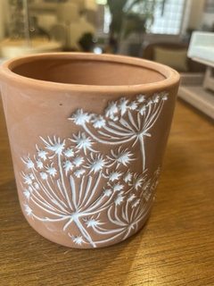Vaso terracota flores brancas PP - comprar online
