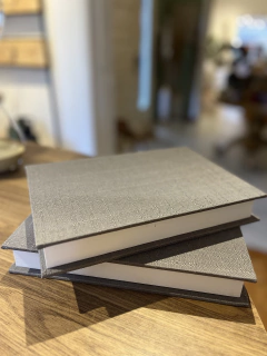 Caixa livro linho cinza claro