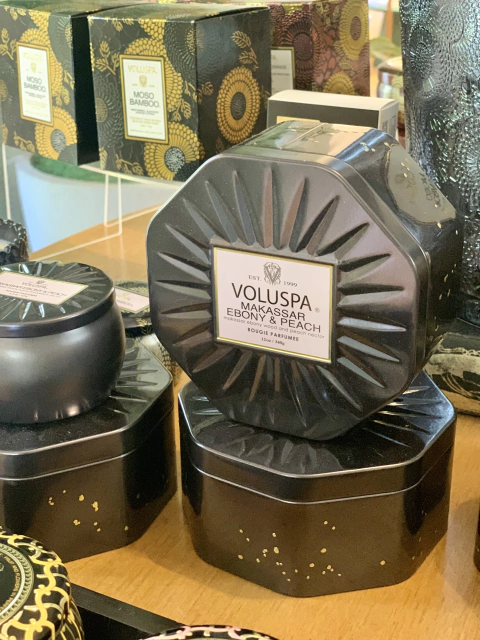 Vela lata octogonal 3 pavios 50h Makassar Ebony e Peach - comprar online