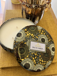 Vela lata 3 pavios 60h Baltic Amber - comprar online