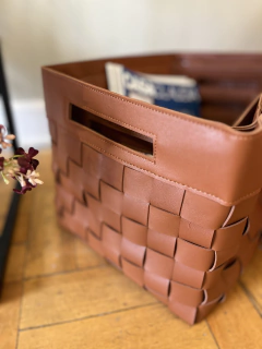 Cesto PU caramelo P - comprar online