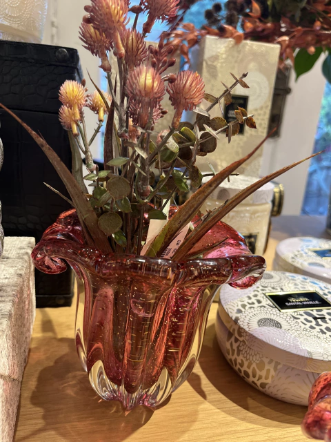 Vaso trouxinha rosa com dourado