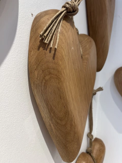 Coração de madeira 29x39 - comprar online