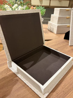 Caixa livro palha P - loja online