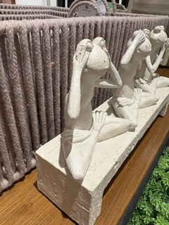 Escultura três sapos - Studio54decora