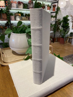 Caixa livro linho Off White M