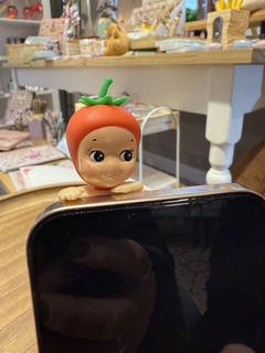 Bonequinha tomate - comprar online