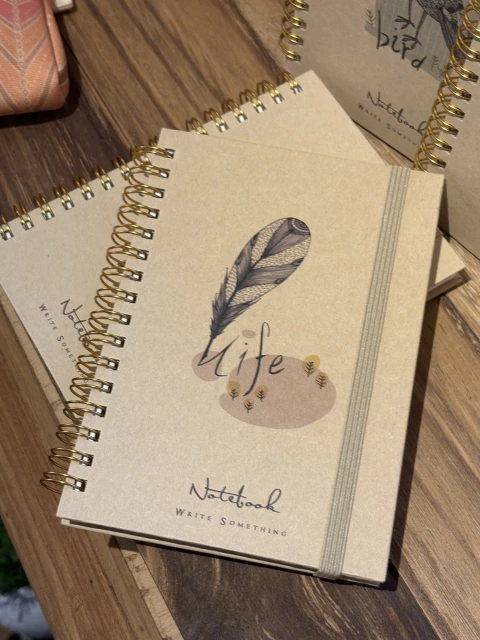 Caderneta pautada Life - comprar online