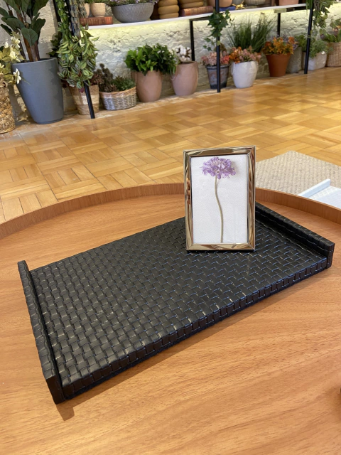 Bandeja tressê com borda lateral P preta